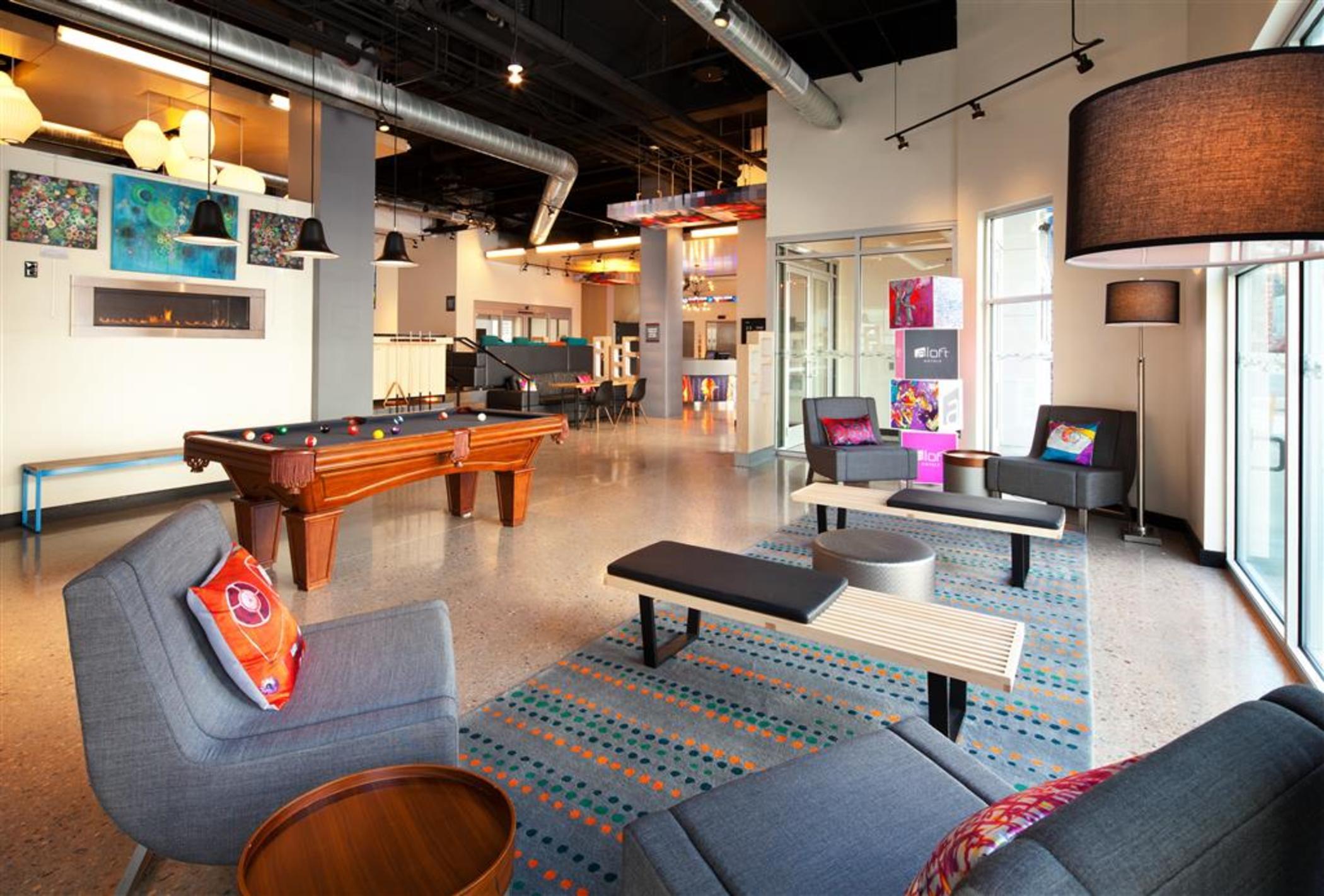 Aloft Denver Downtown Exterior photo