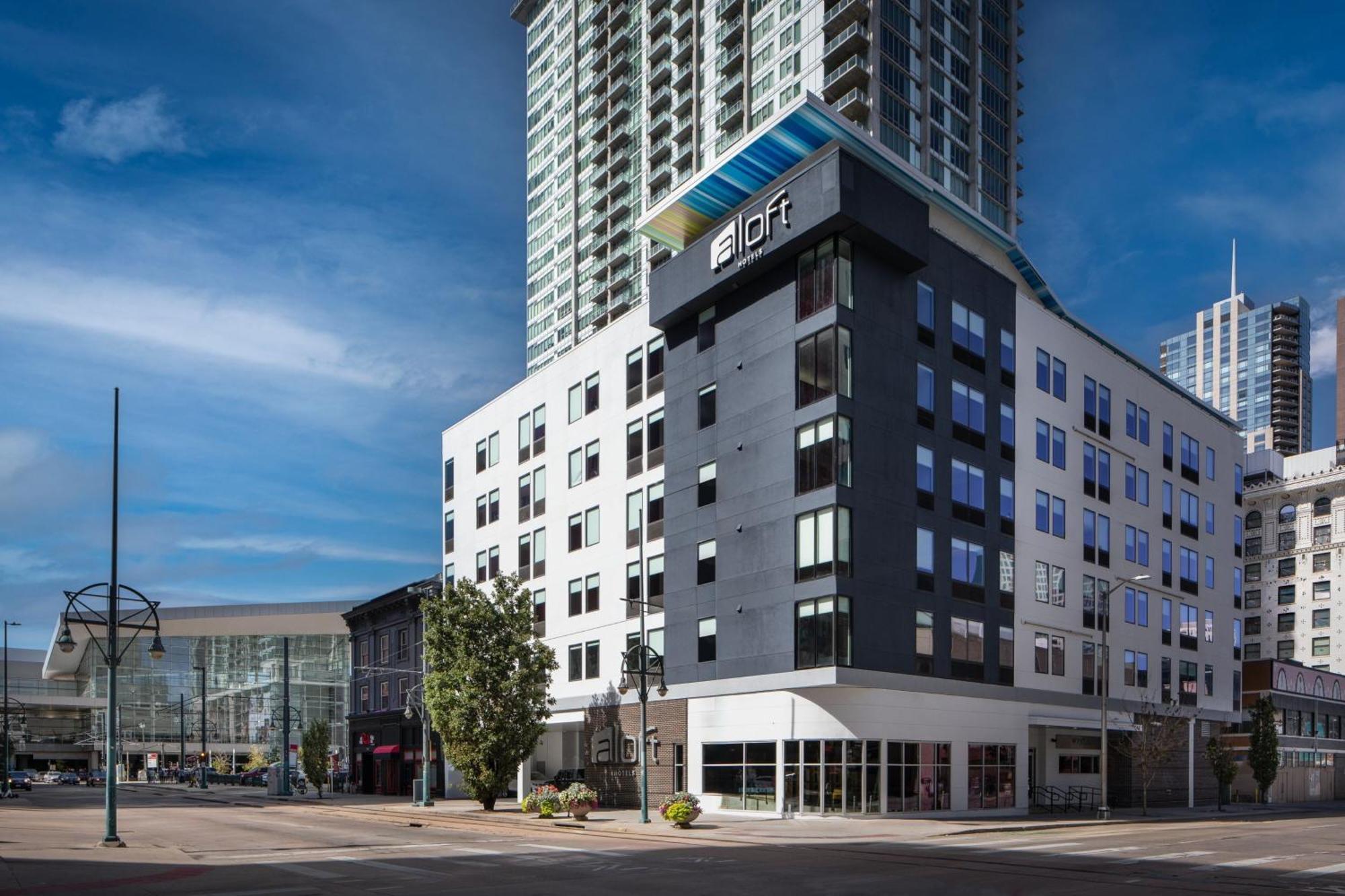 Aloft Denver Downtown Exterior photo