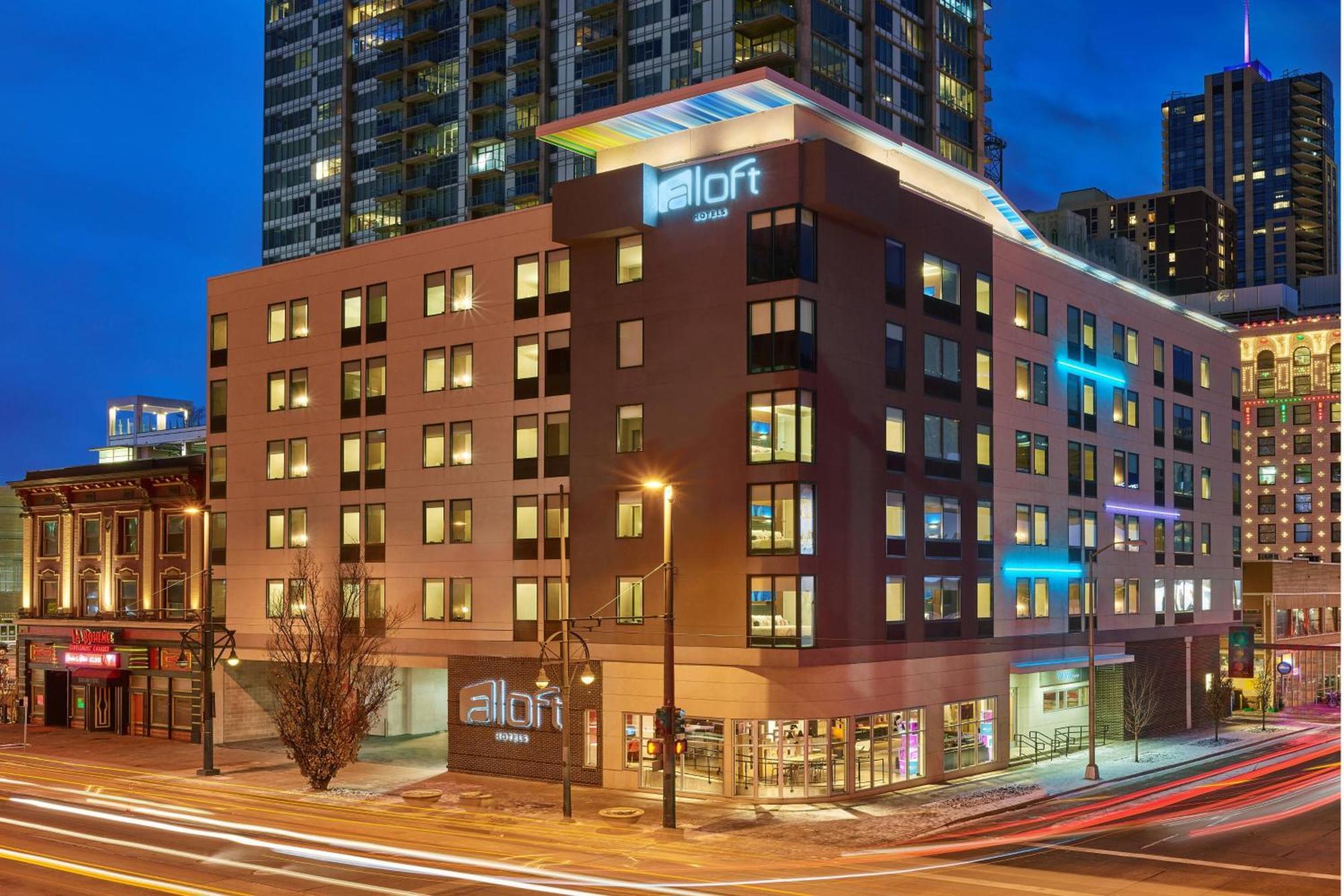 Aloft Denver Downtown Exterior photo