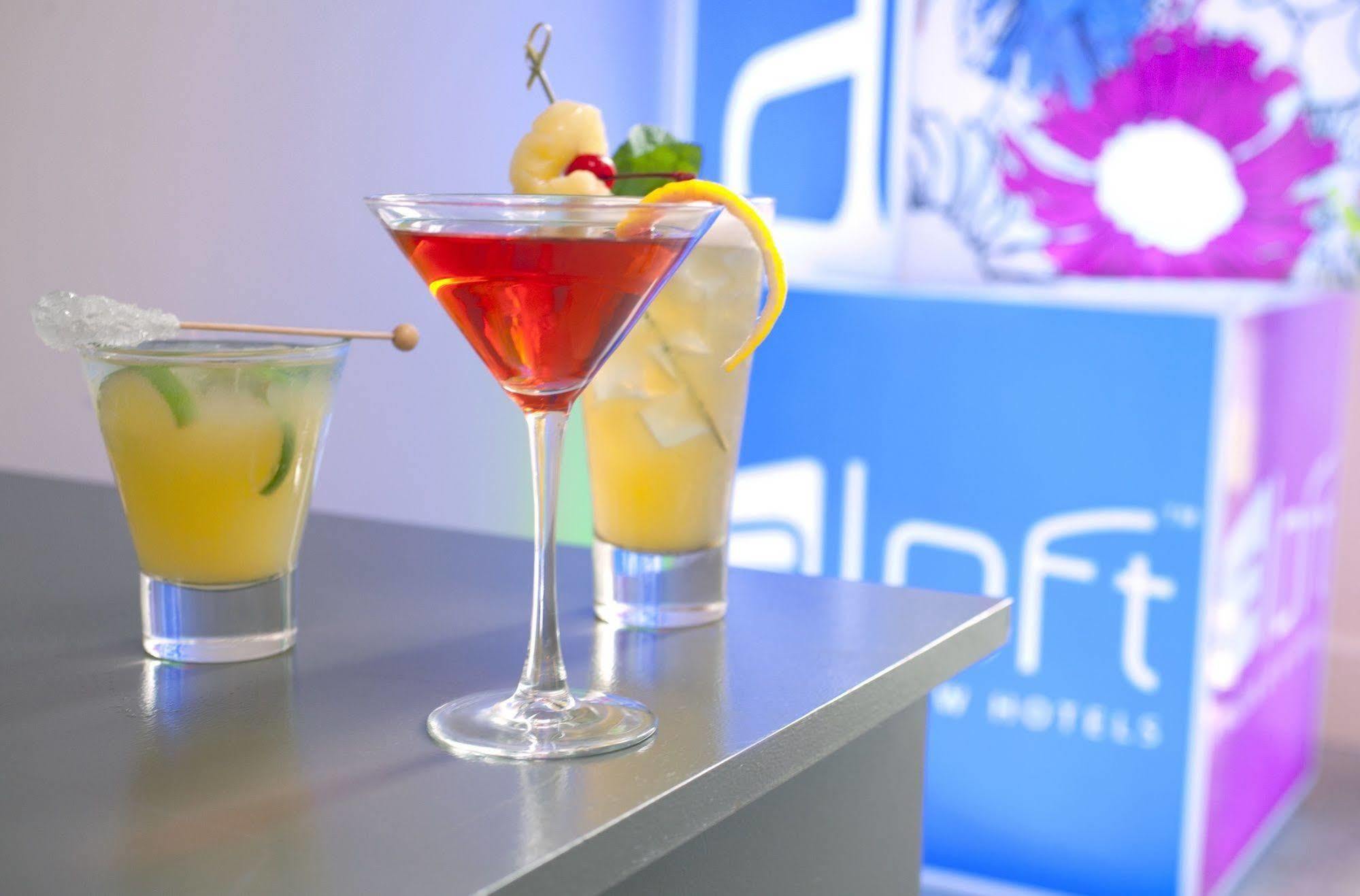 Aloft Denver Downtown Exterior photo